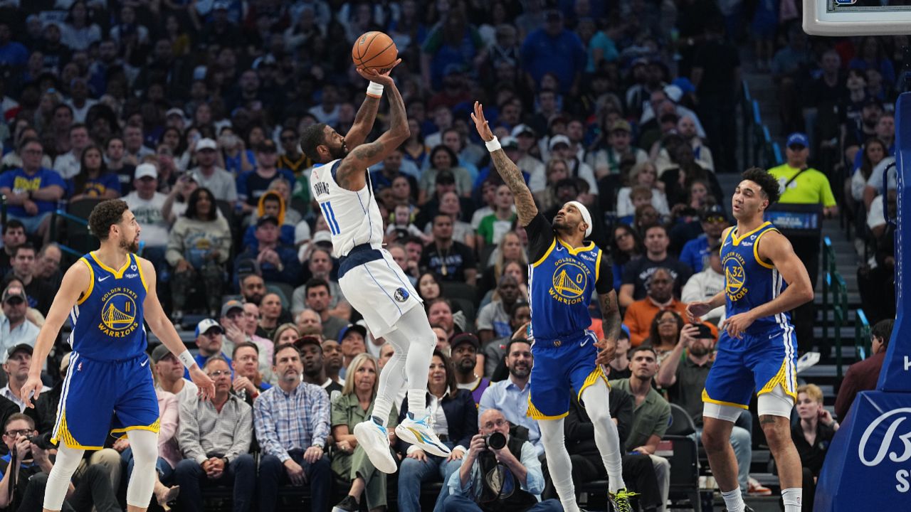 欧文vs勇士集锦:轰23 10进攻华丽 突破后左手抛投杀死比赛