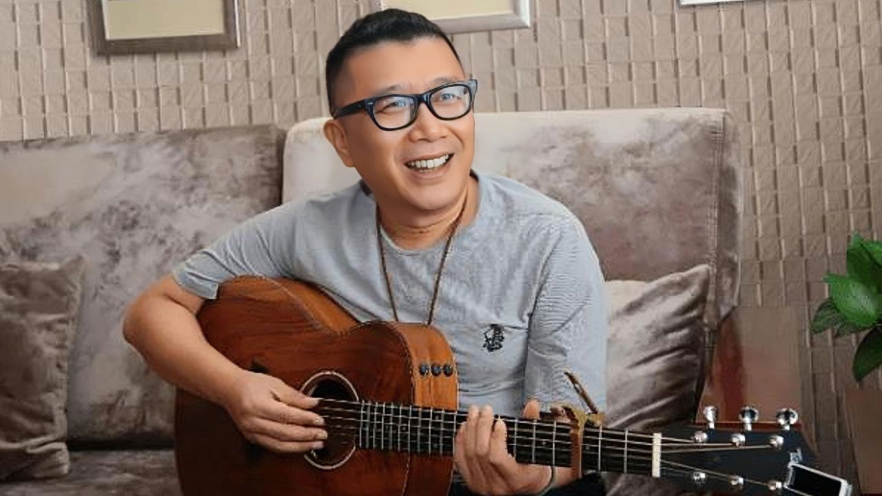 庞龙20年前的《两只蝴蝶》曾经火遍大江南北,一代人的回忆啊