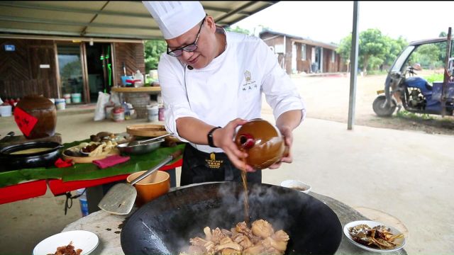 国宴上的头牌名菜,十八种豪华食材烹饪7天,被誉为闽菜中的状元