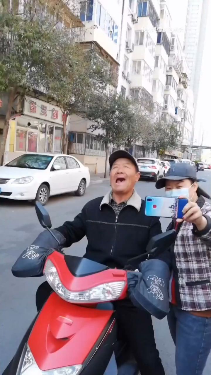 当好模范文明北京网红天津大爷情感音乐唱歌老伴