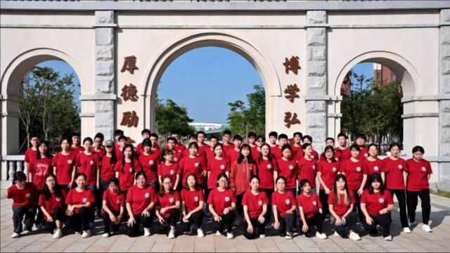 2021级临床医学5班 先进班集体标兵风采视频