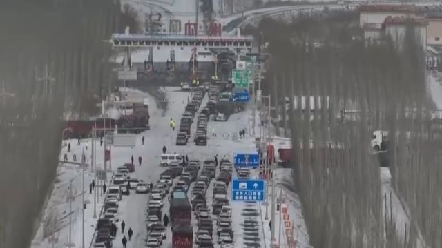 甘肃:酒泉集中安置点滞留群众已全部离开