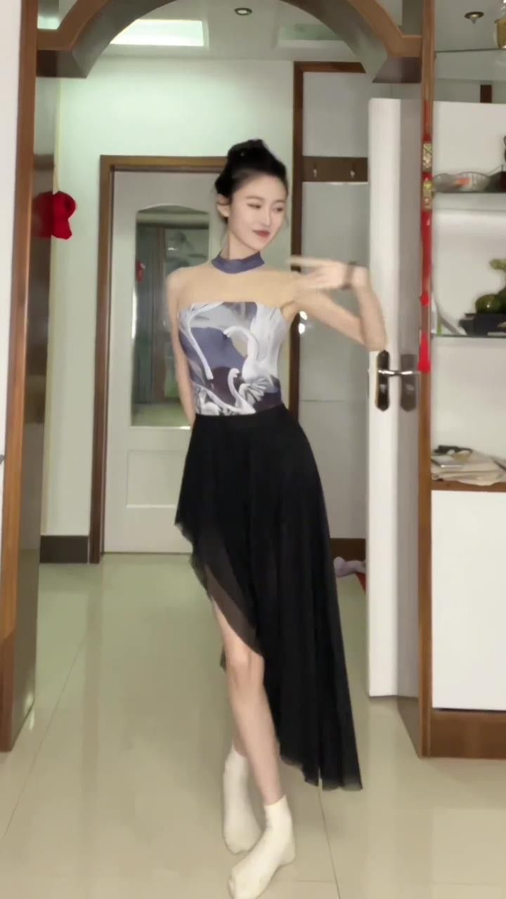 大数据还是兄弟情?#舞蹈#古典舞#浅跳一下#白狐#白狐舞蹈