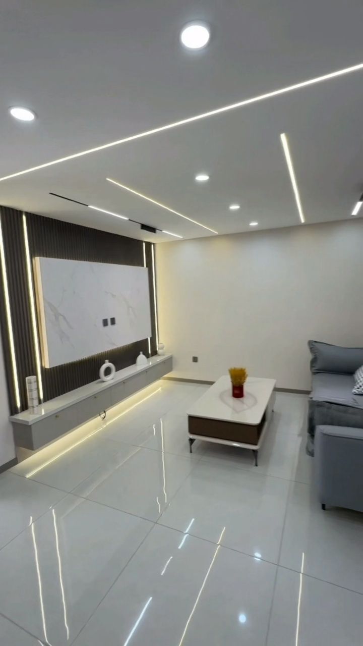 90平硬核拆改三居室分享, 悬浮吊顶石膏板木搁栅造型, 开放式厨房暗厅