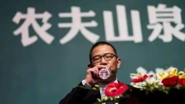 钟睒睒卸任浙江农夫实业法定代表人,仍任执行董事