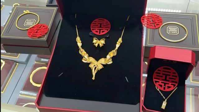 黄金饰品单价飙升至650元!销售主管直呼:从没见过这么高的价格