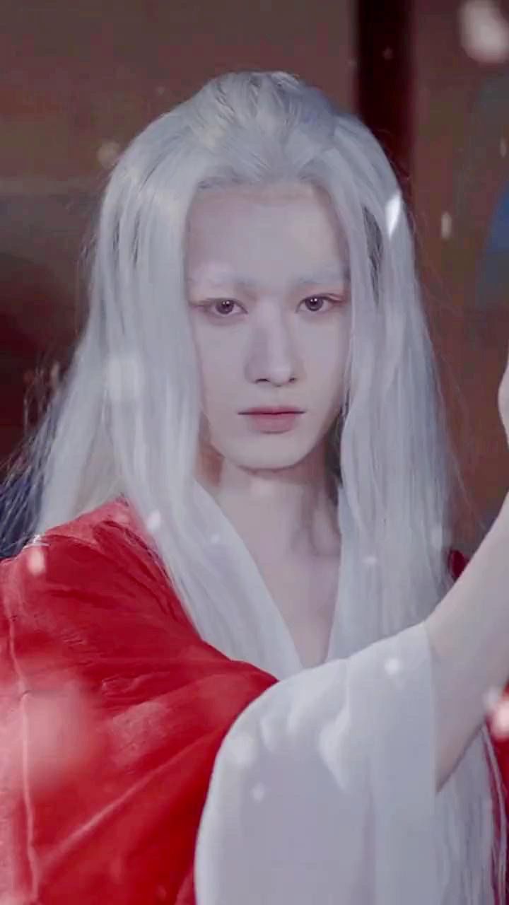 为你穿红衣,待白发,只为这一刻.