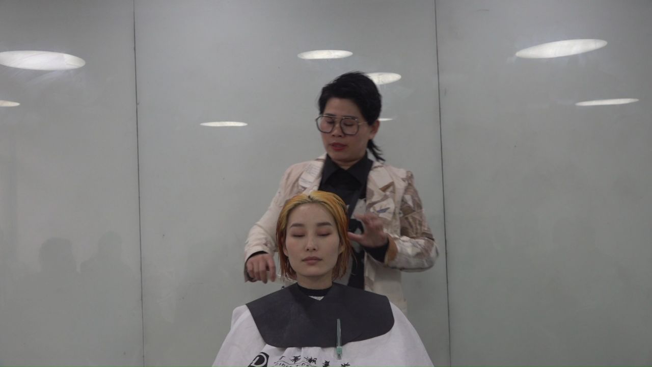 海蒂老师最新发型教程 上海托尼盖美发学院02 2024最新短发视频
