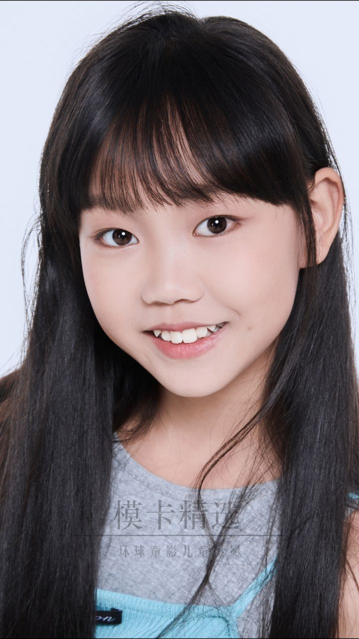 模卡精选i深圳儿童摄影店环球童影艺员李星翰客片分享