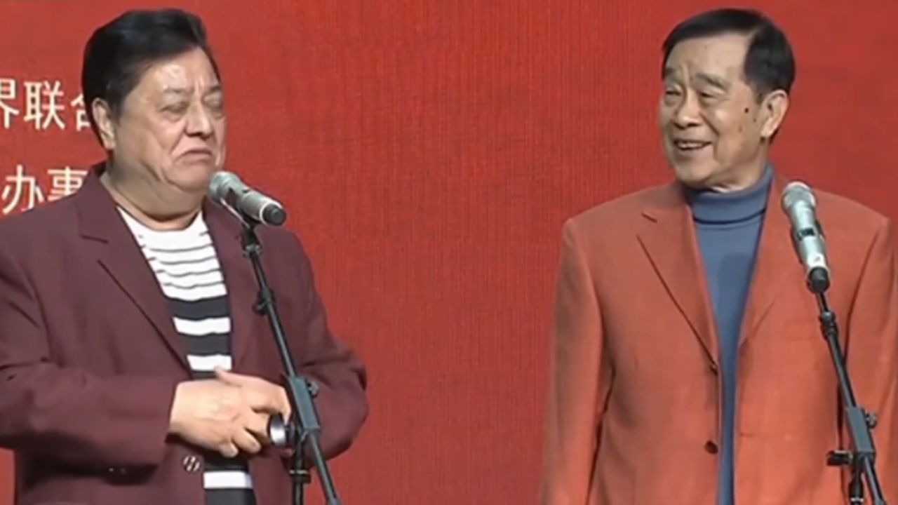 李金斗登台表演相声,一段真挚的祝福,赢得全场掌声