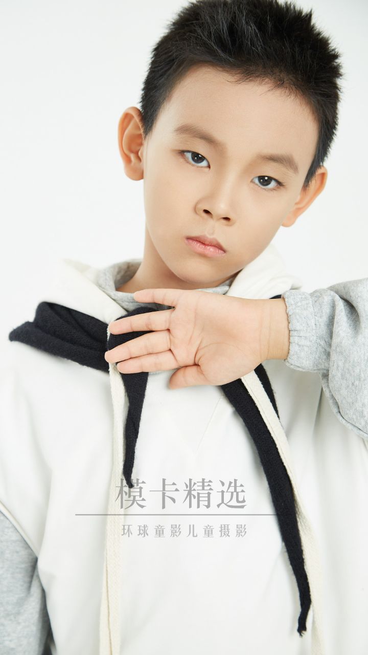 模卡精选i环球童影深圳艺员李冠宏少儿模特客片分享