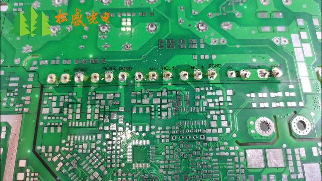 激光锡焊PCB板电源开关三极管通孔连续送丝恒温焊接