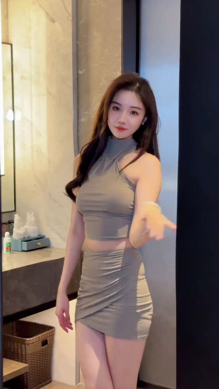 这首不得不爱也杀回来了#这腿又长又白又细 #甜美女孩