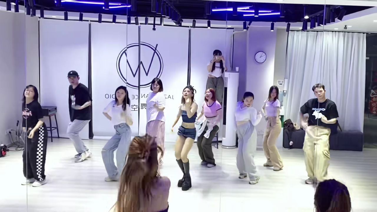 具荷拉 #kpop课堂