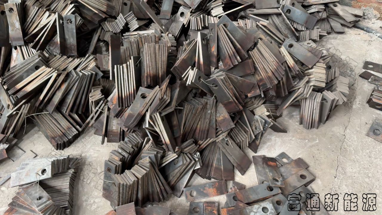 性价比很高的木材粉碎机锤片#木材粉碎机锤片#筛网#粉碎机罗底#粉碎机