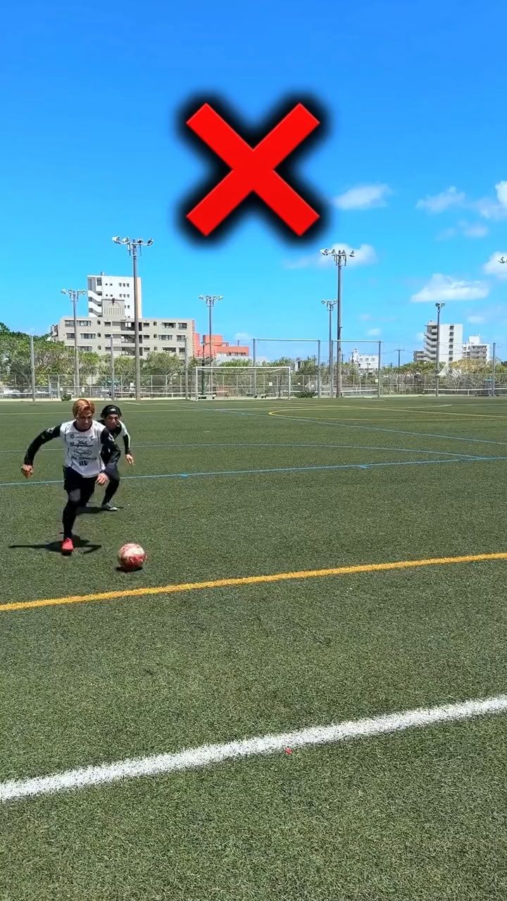 你会选择哪种过人方式呢?#足球