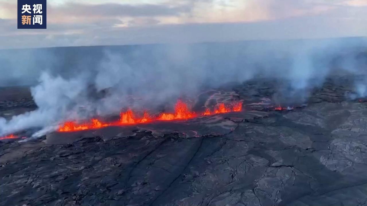 美国夏威夷基拉韦厄火山喷发