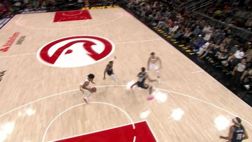 《NBA全场集锦》快来欣赏暴力美学 杰伦约翰逊腾空而起炸裂隔扣米西
