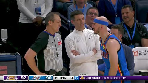 《俄克拉荷马雷霆》【回放】NBA常规赛：湖人vs雷霆第3节中文解说回放