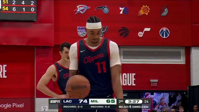 NBA夏季联赛：快船vs雄鹿第3节英文原声回放