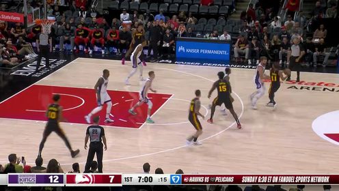 《NBA全场集锦》防不胜防！约翰逊声东击西巧妙连线卡佩拉双手暴扣