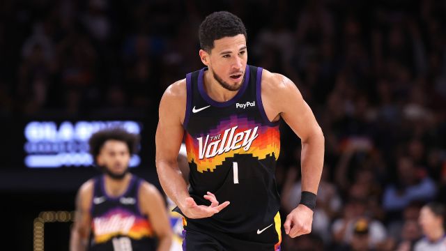 布克vs步行者集锦 独揽33+5+7攻传兼备率队取胜