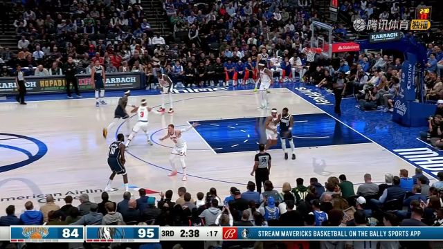 一人打穿尼克斯防线 欧文扛起进攻大旗连得10分扩大领先优势