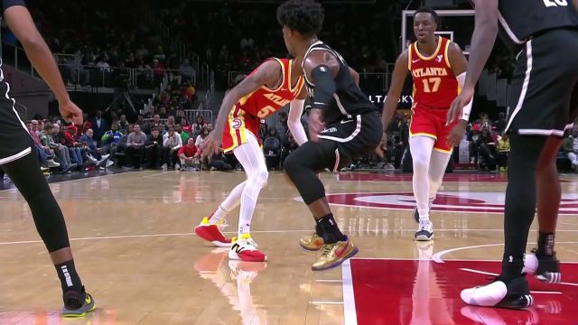 即插即用！德章泰-穆雷急停拉回跳投丝滑流畅