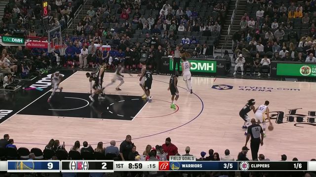 射程无极限！库里超远三分首次出手即命中