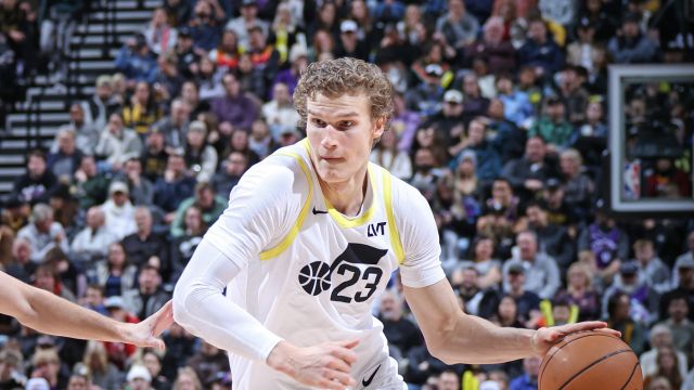 马尔卡宁vs湖人集锦 独揽29+10+5里突外投率队取胜