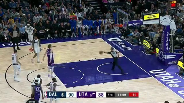 NBA常规赛：独行侠vs爵士第4节英文原声回放