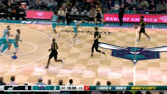 以一敌二毫不手软 塞克斯顿突破转身强打完成进攻