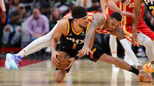 布克vs老鹰集锦 全场24+6潇洒中投依旧美如画