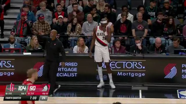 NBA常规赛：火箭vs开拓者第4节英文原声回放