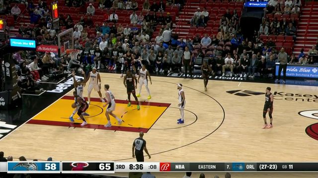 一人打穿对手防线 阿德巴约连续冲击内线连得6分