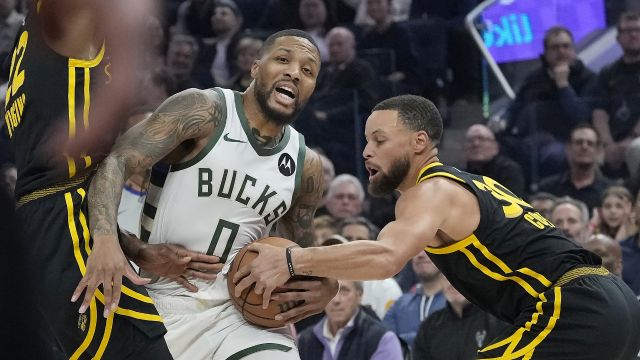 雄鹿90-125勇士 勇士主场大胜35分终结雄鹿六连胜