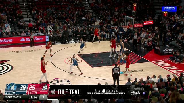 打你个措手不及 亨德森突然加速冲击禁区挑篮命中