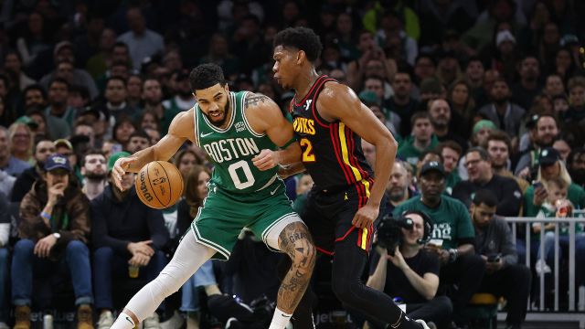 老鹰117-125凯尔特人 波神拿下31分关键三分终结比赛