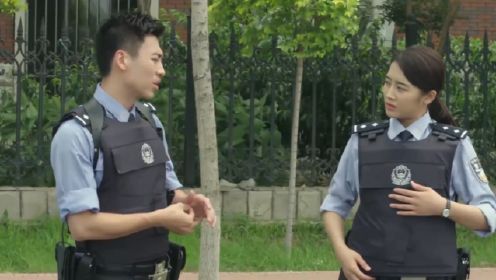 警察锅哥：锅哥厚脸皮，花式撩警花，警花当场上手教训