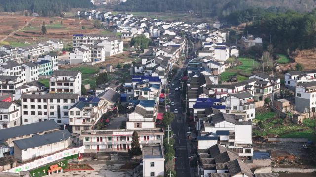 平田村有着600多年历史的村寨,杨武乡平田村