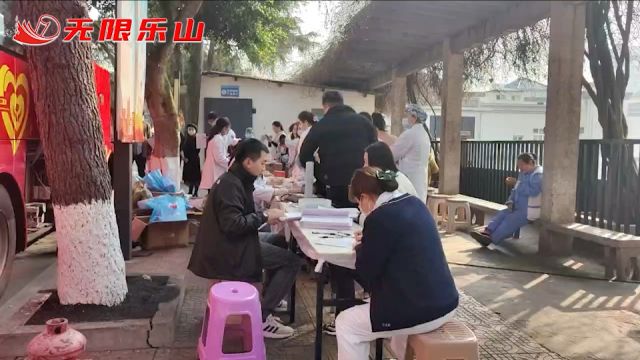 奉献爱心!市人民医院开展无偿献血活动