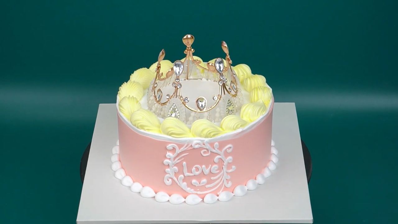 公主皇冠奶油蛋糕装饰创意