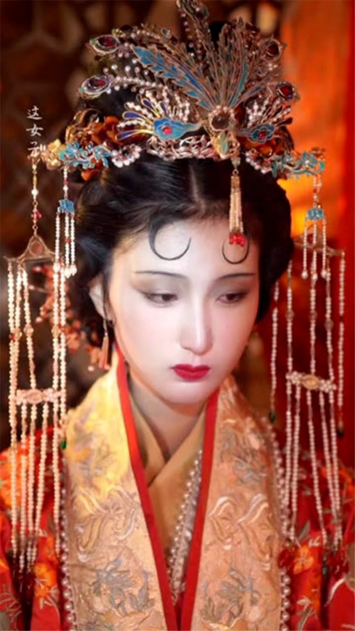 黛玉终是没穿上这身嫁衣