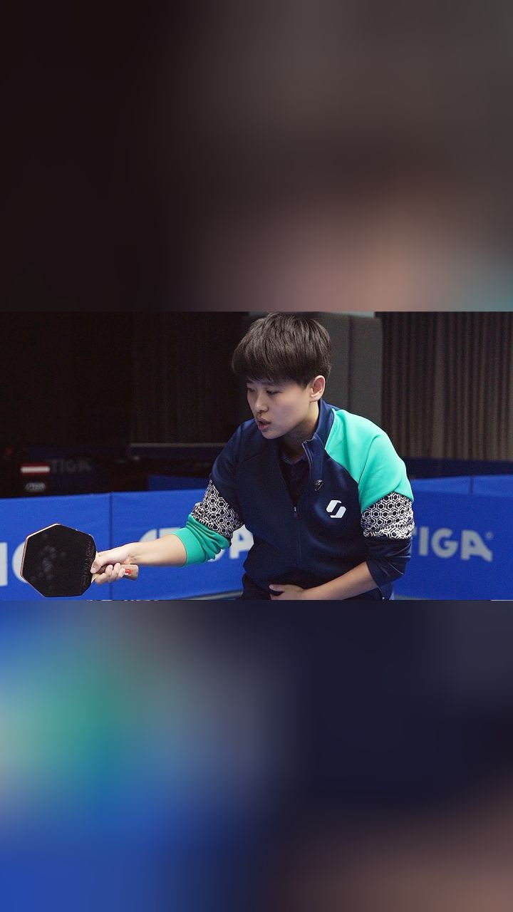 核心收胯顶胯,手腕外展内旋,顾若辰分享正手拉上旋弧圈球要领