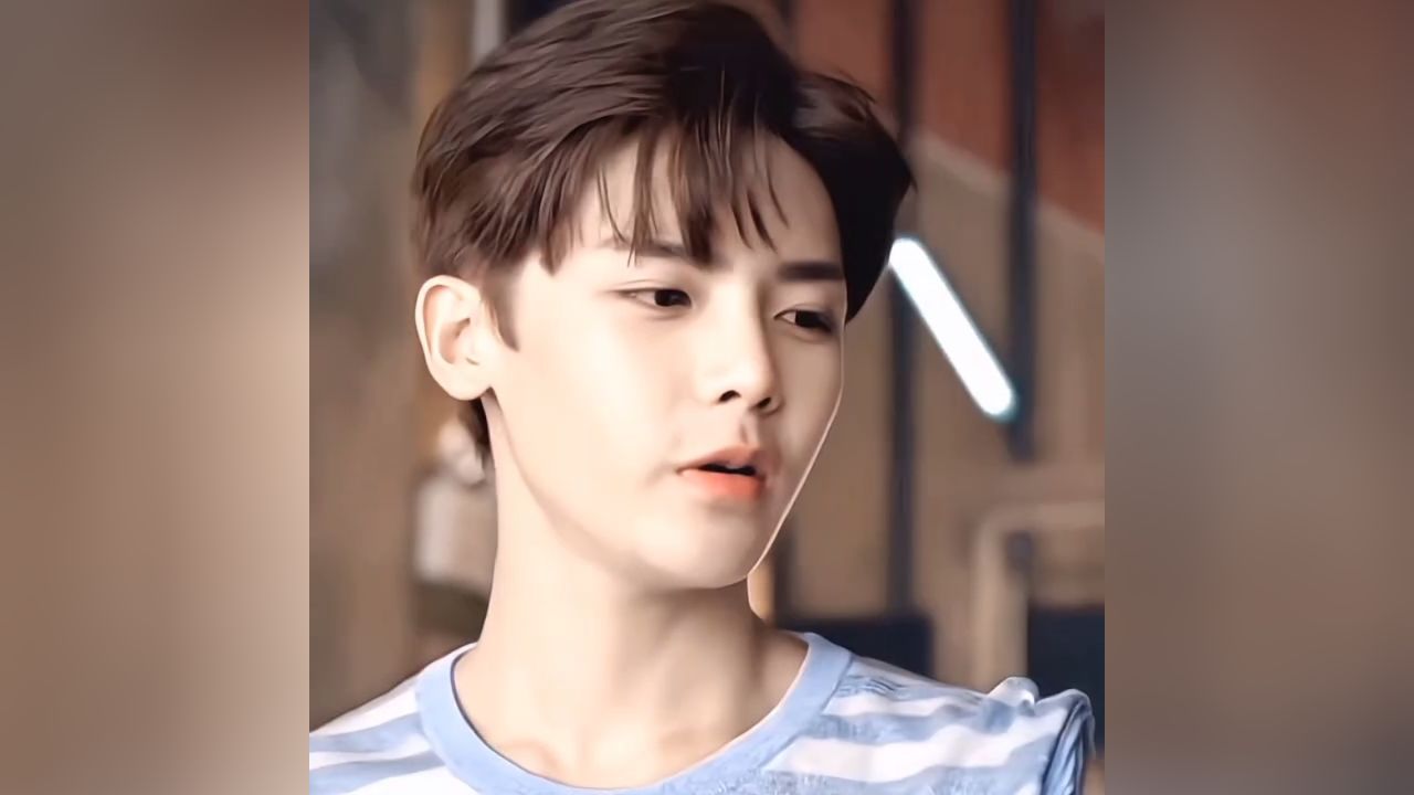 又帅又可爱的吴邪!宝藏男孩侯明昊