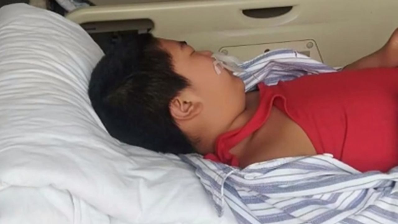 河北一患眼疾小学生被老师扇耳光,今左眼失明,家属接不予鉴定通知