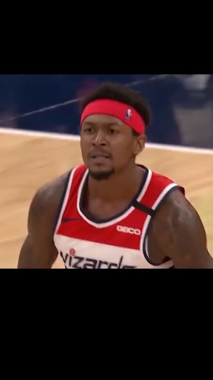 布拉德利成为湖人第一个宣布退赛的球员 6岁孩子生病成主因