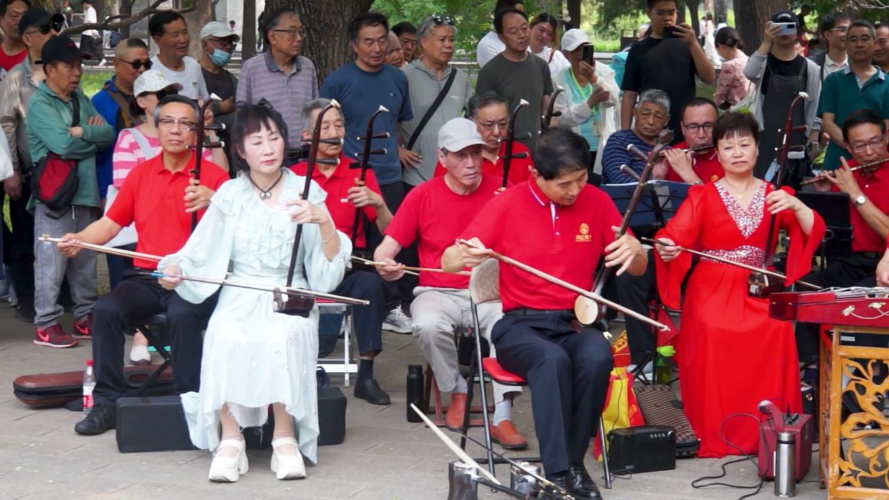 民乐合奏《闹新春》,欢快喜庆,北京天坛琴之声民乐队