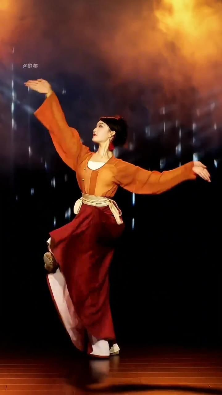 古风汉唐舞卜卦#韩婳中国舞#春雨#夏辉舞蹈#亚阿熙#古风舞蹈