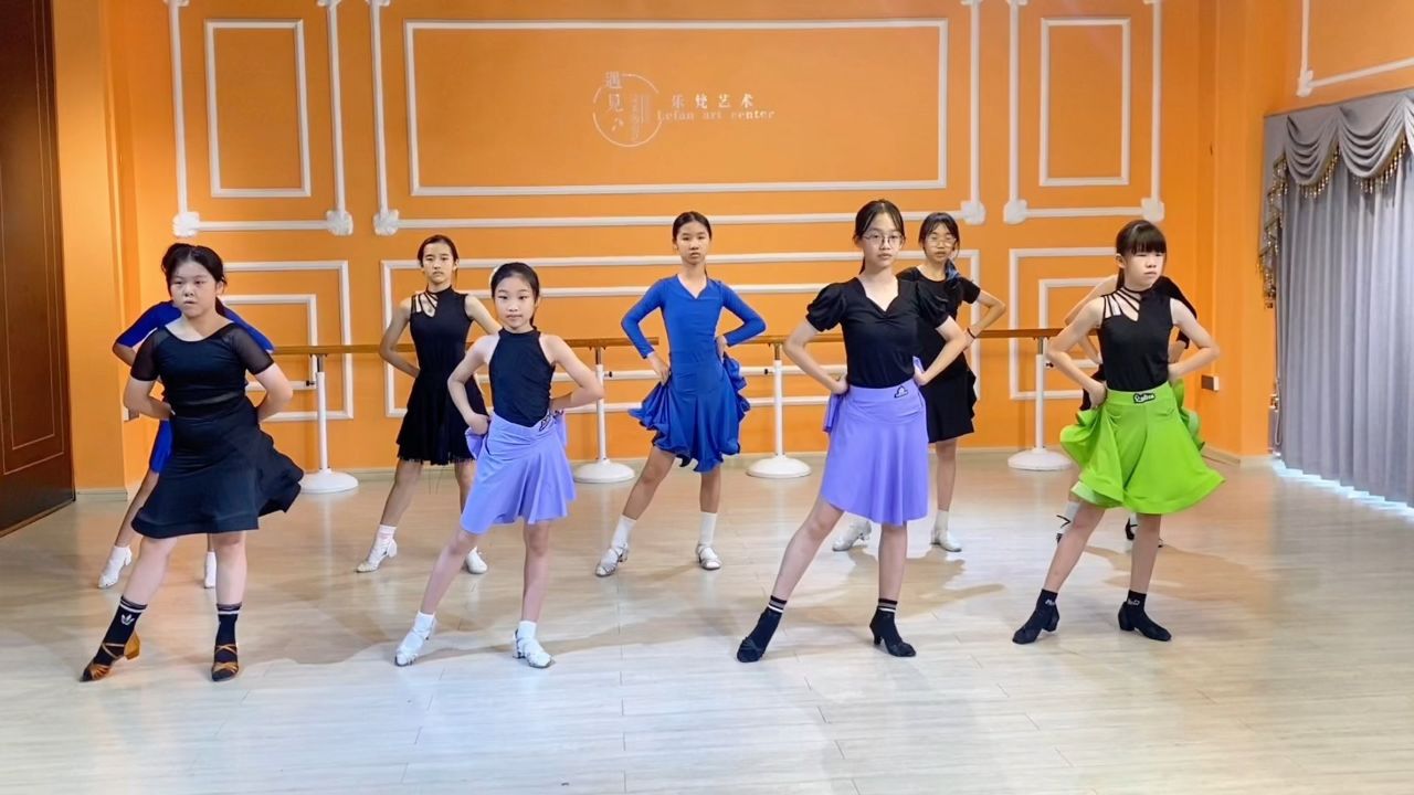 乐梵教育艺术 #舞蹈培训班推荐 #体育舞蹈 #练舞花絮 6月16日14:30